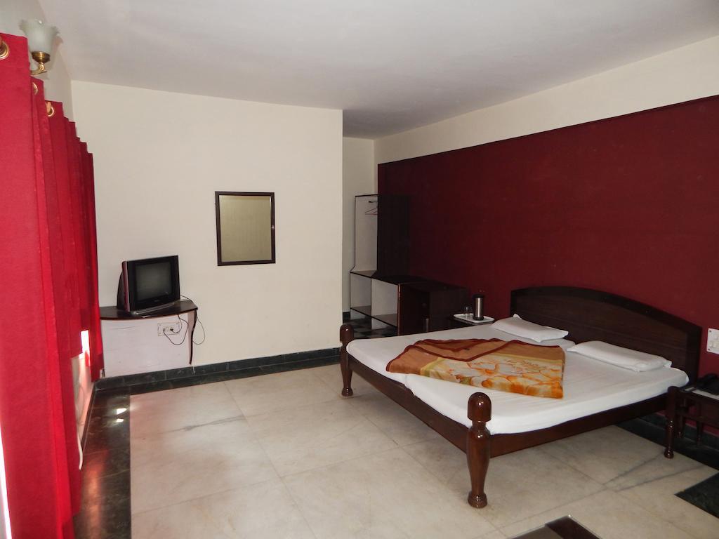 Hotel Chitra Heritage Haridwar Luaran gambar